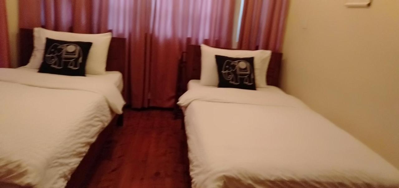 Samri Holiday Bunglow Νουβάρα Ελίγια Εξωτερικό φωτογραφία